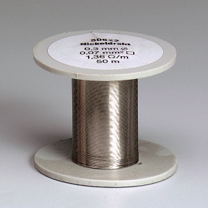 Nickeldraht, Durchmesser 0,3 mm, 50m blank, auf Kunststoffrolle gewickelt.